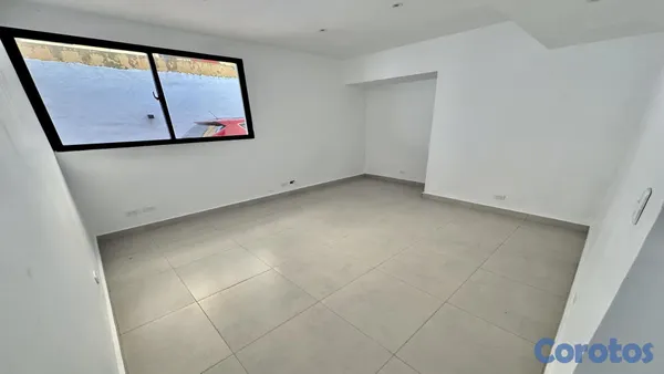 oficinas y locales comerciales - Local Comercial Nuevo en La Julia 3