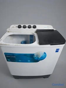 ¡De oportunidad! Lavadora automática Midea de 29 l