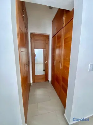 apartamentos - vendo jardines del sur tercer nivel dos habitaciones 2.5 baños parqueo balcón  8