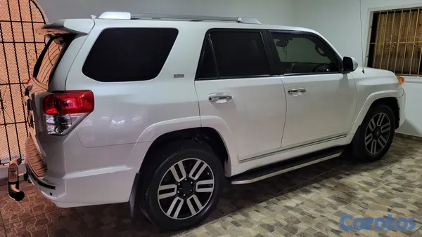 jeepetas y camionetas - Toyota 4 Runner 2013 SR5 12