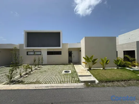 casas vacacionales y villas - Atabey: villa de 2 habitaciones con patio por US$150,000 8