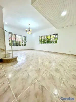 casas - CASA EN ALQUILER – ARROYO HONDO 18