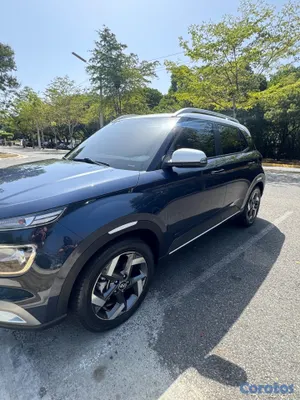 jeepetas y camionetas - Hyundai Venue 2021 Semi Full | 34,500km Magna 3