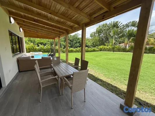 casas vacacionales y villas - Villa nueva a estrenar en Juan Dolio  13