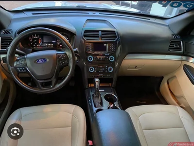 Vendo Ford Explorer 2017 limited doble techo panorámico la full 