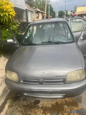 carros - Nissan March 99. 10