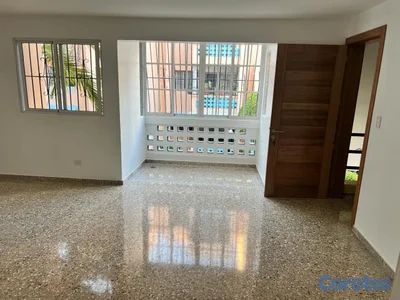 apartamento 130 2do piso 3 habitaciones  avenida independencia 