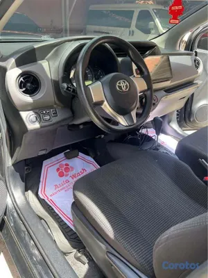 carros - VENDO TOYOTA VITZ 2016 3