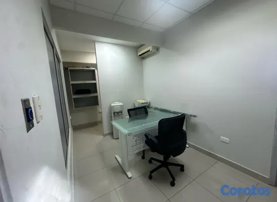 oficinas y locales comerciales - Local en Alquiler  4