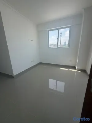 apartamentos - vendo avenida independencia Miramar piso 4 oportunidad tres habitaciones dos bañ 4