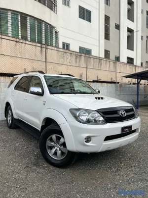 jeepetas y camionetas - Toyota Fortuner SRV 2008 2