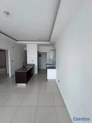 apartamentos - alquiló renacimiento piso 6 dos habitaciones 2.5 baños parqueo techado balcón  4
