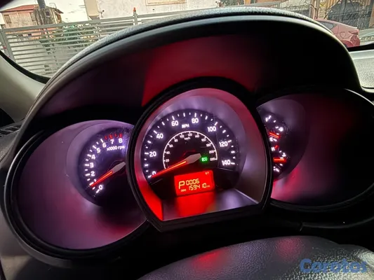 carros -  
Kia Río LX año 2015 11