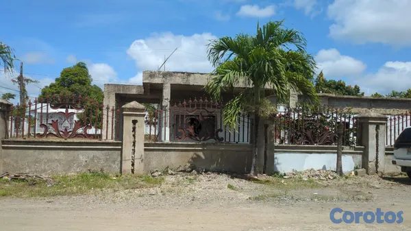 casas - 🏡 Casa / Propiedad en Venta en Moca – 706 m² | Cer 2