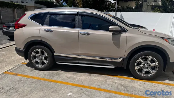 jeepetas y camionetas - Lo vendo por motivo de viaje  4