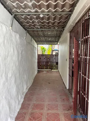casas - Casa en venta en la Aut. de San Isidro con gran pa 4