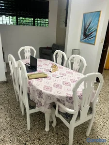 Juego de comedor 6 sillas, en caoba (Para restaura