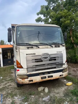 camiones y vehiculos pesados - Camión de Volteo Hino 700 7