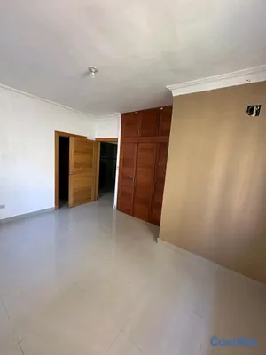 apartamentos - VENDO
 3er NIVEL CON ASCENSOR EN GAZCUE  7