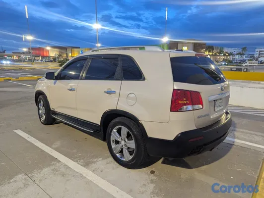 jeepetas y camionetas - Excelente Kia Sorento como nuevo  7