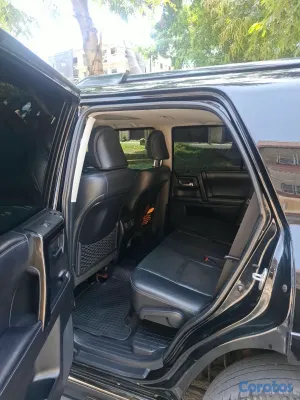 carros - 🚘 Toyota 4Runner Negra en Venta 🔥 ¡Elegancia, lujo 6