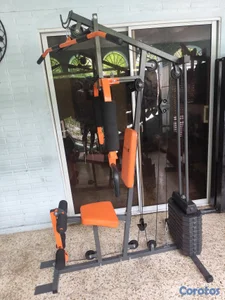 máquina de ejercicios multifuncional 
