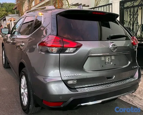 jeepetas y camionetas - Nissan rouge 2020 6