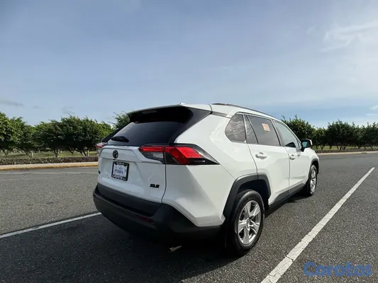 jeepetas y camionetas - Toyota Rav4 XLE 2020 clean Carfax!!!! 5