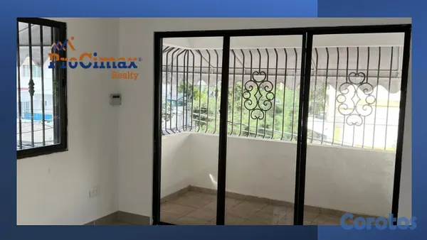 oficinas y locales comerciales - ¡NOS OCUPAMOS DE LO QUE A TI TE PREOPCUPA!

Local Comercial con Amplia Terraza. 2