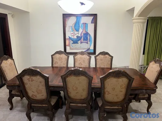 muebles y colchones - Comedor de madera importada con 8 sillas – RD$55,000 6