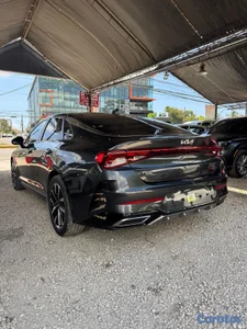 Se vende Kia K-5 año 2022