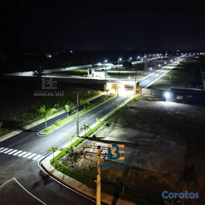 solares y terrenos - Se Traspasa Solar con 300 Metros en el Residencial 3