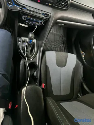 carros - hiunday veloster 2019 3